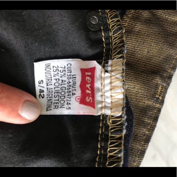 Levis high waist gold shorts - Picture 5 of 5